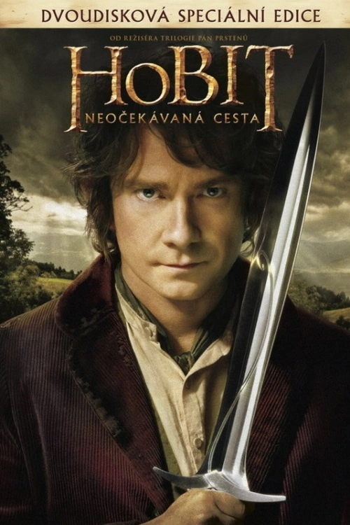 Film sleduje Bilbo Pytlíka na dobrodružné výpravě za nárokem ztraceného království Erebor. Společně s Gandalfem a trpaslíky vede bitvy se zlobry a kouzelníky. Když potká Gluma, získá prsten s mocí, která ovlivní osud Středozemě.
