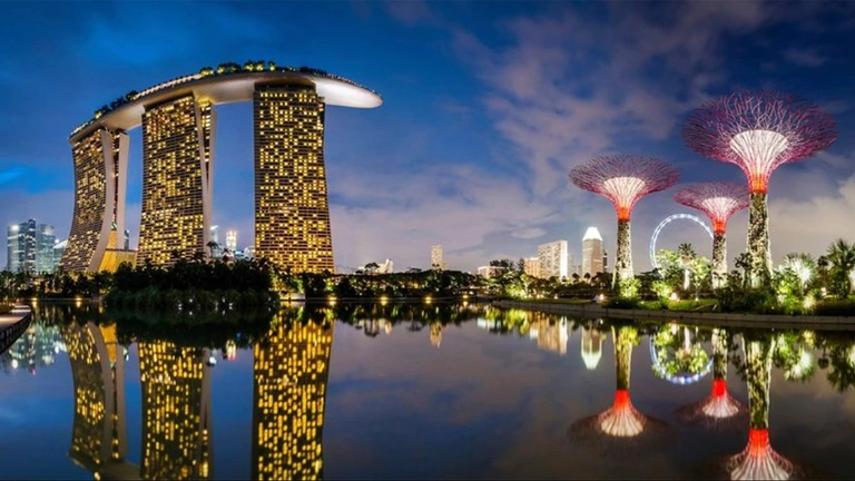 Singapur, sen či noční můra, Dokumentární klub