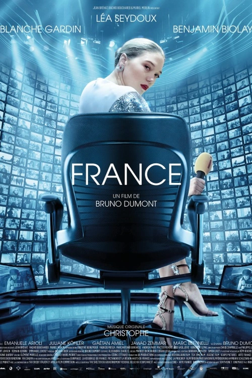 "France" je film o hvězdné televizní reportérce, jejíž život se mění kvůli osobní a veřejné krizi. Film balancuje mezi dramatem a komedií, zároveň satiricky zobrazuje zpracování informací televizními kanály v současné Francii.