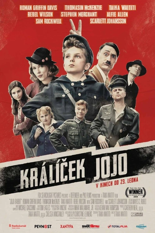Desetiletý kluk Jojo (Roman Griffin Davis) sní o tom, stát se plnohodnotným nacistou ve Třetí říši, přičemž mu radí jeho imaginární přítel Adolf Hitler (Taika Waititi). Vše se změní, když zjistí, že jeho matka ukrývá židovskou dívku, a musí čelit svému vlastnímu nacismu.