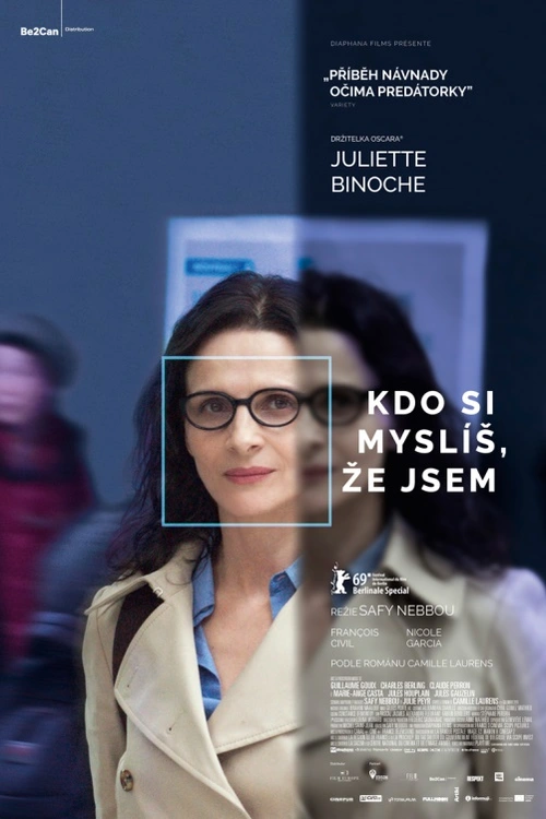 Padesátiletá Claire Milaud si vytvoří na sociálních sítích falešný profil čtyřiadvacetileté krásky se jménem Clara, aby zjistila, jestli ji její přítel Ludo náhodou nepodvádí. Ludo má mladšího kamaráda Alexe, kterému stačí velmi málo, aby pro dívku ztratil hlavu. A Claire, chycená svým falešným profilem, se nechá pohltit cizí identitou a jeho city mu opětuje. I když se vše odehrává ve virtuálním světě, ony bující pocity jsou zatraceně reálné... Je to svůdně napínavý příběh o lžích, které nebezpečně deformují realitu.