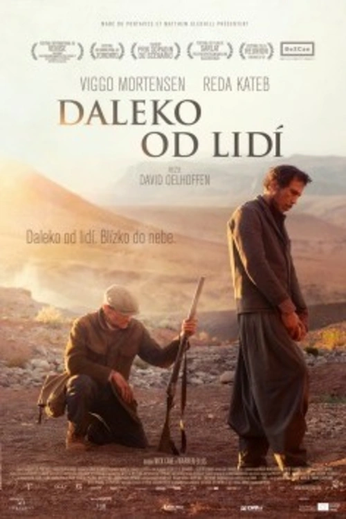 Viggo Mortensen jako učitel na odpočinku doprovází odsouzeného Mohameda v alžírské poušti, kde zuří válka mezi vládními složkami a rebely, aby ho eskortoval k soudu.