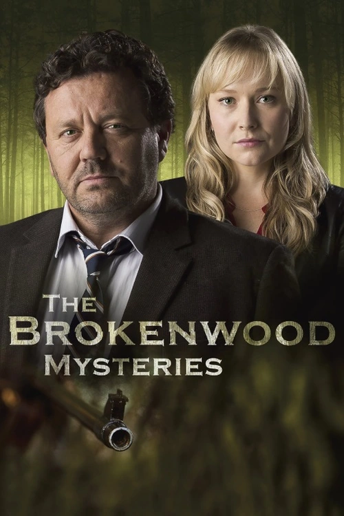Brokenwoodský ragbyový tým se v pondělí ráno, ještě za tmy, sejde na trénink a začnou dlouhým během. Když doběhnou zpět na hřiště, uvidí k brance přivázaného, téměř nahého a mrtvého trenéra Arnie Langstona. Detektiv Mike Sheperd s kolegyní Kristin Simsovou začnou s ohledáním místa nálezu mrtvého a detektiv Breen se k nim přidá, jenže Breen nemůže na případu pracovat, protože je sám členem ragbyového týmu. Všichni hráči jsou podezřelými, které detektivové postupně vyslechnou. Patoložka určí smrt udušením a z Arnieho krku vytáhne luxusní dámské kalhotky s iniciálami GG. V Arnieho bytě najdou dámské věci, ale nikdo ze sousedů neví o tom, že by měl Arnie nějaké dámské návštěvy. Během vyšetřování najdou v lese zabitou dívku Denu, která má své kalhotky na sobě, ale čas smrti určí patoložka na stejnou dobu, kdy byl zabit Arnie. Na místě, kde byla nalezena Dena, našli detektivové otisk ragbyové boty, z něhož vytvoří odlitek, a mobil oběti, kde najdou rozmazanou fotku auta, která byla pořízená těsně před smrtí. Detek